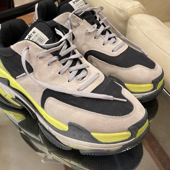 Balenciaga Triple S men’s sneakers size 10. Authentic and in good condition - Picture 12 of 13